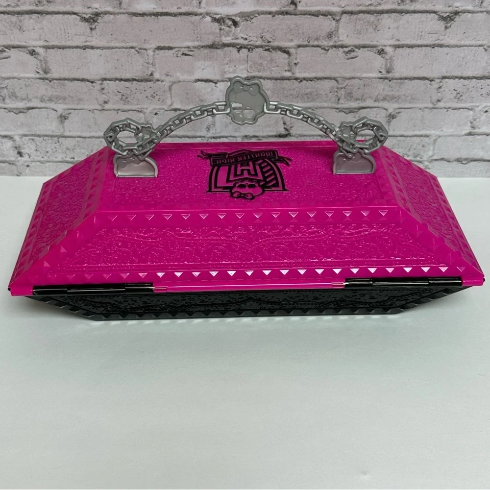 Monster High Create a Monster Design Lab Coffin Only 2011 Pink Black